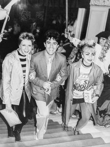 Pedro Almodóvar, Olvido Gara "Alaska" and Blanca Sánchez make their way up the stairs of the Victoria Eugenia Theatre for the premiere of Pepi, Luci, Bom.